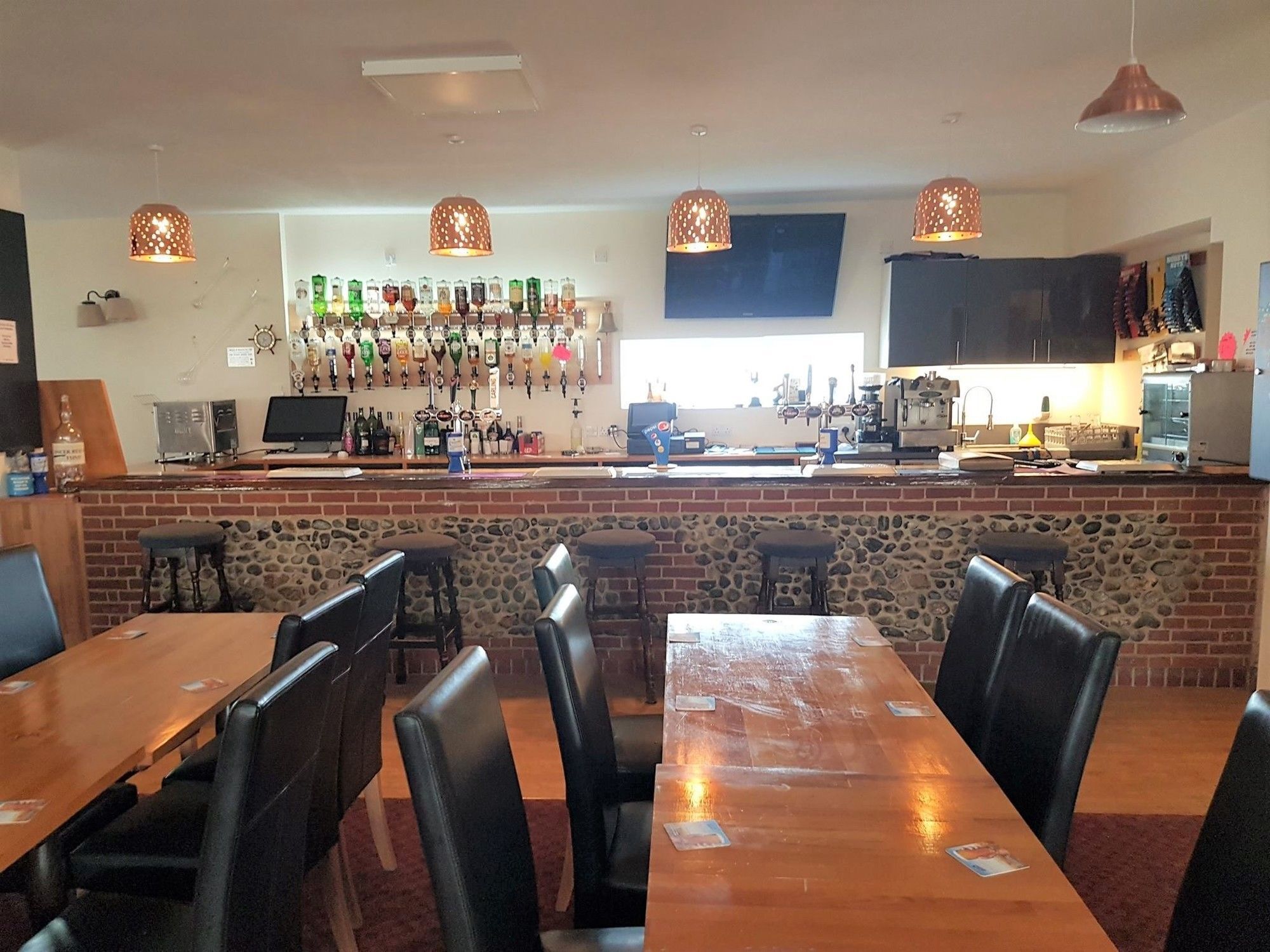 The Cliff Top Inn Bacton  Εξωτερικό φωτογραφία